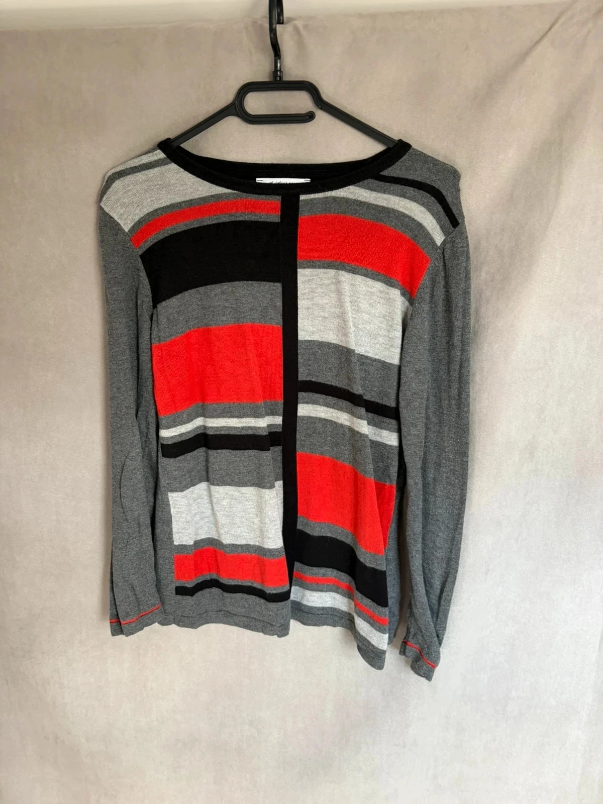 Pull gris multicolore taille 2